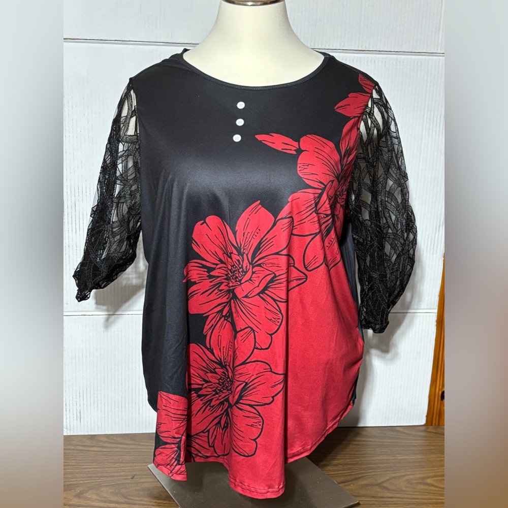Shein NWOT 4x red and black satin like w/ sleeves ladies top.